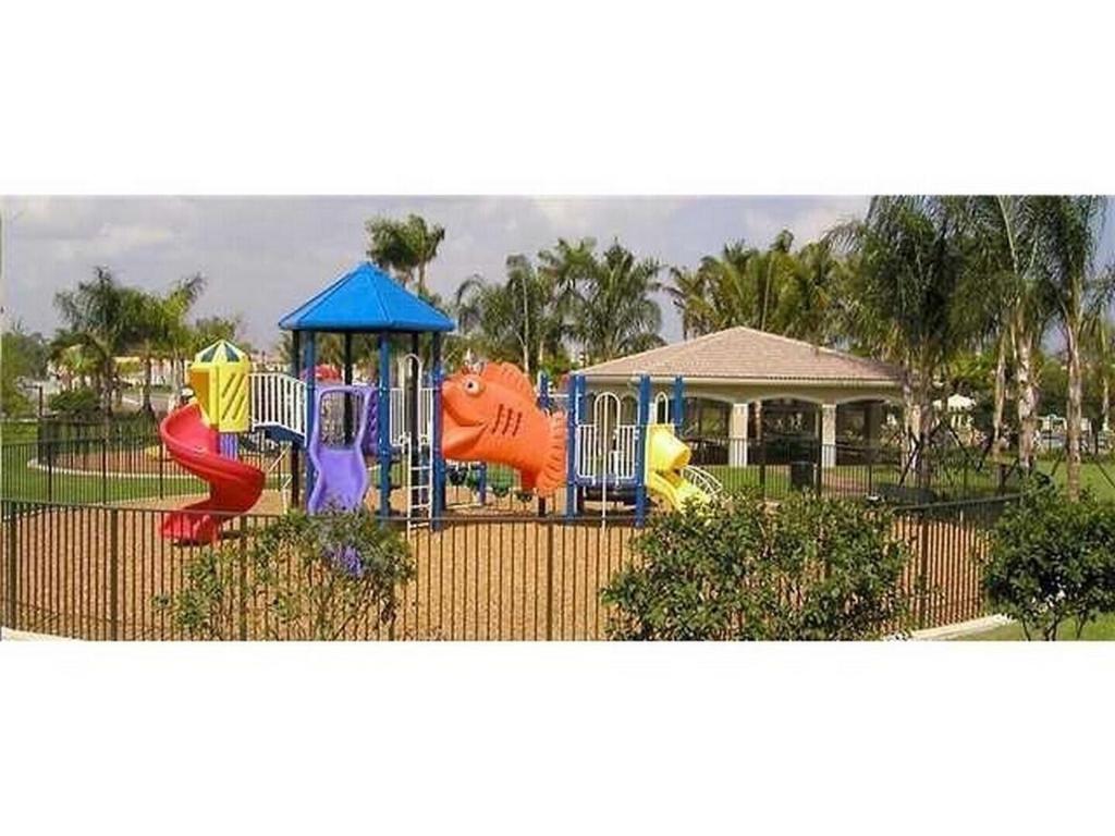 8472 Serena Creek Avenue, Boynton Beach