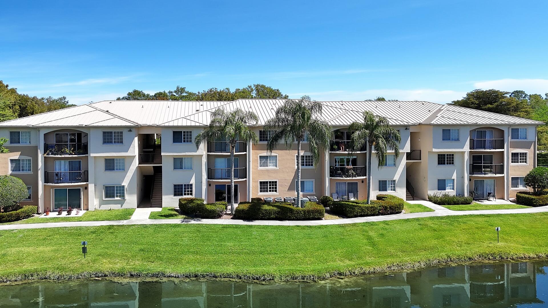 600 Crestwood Court N 611