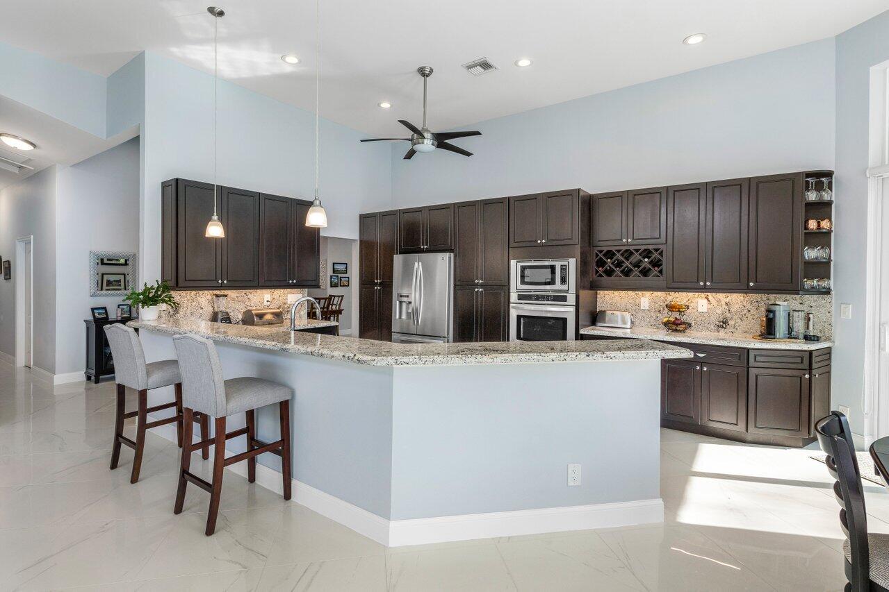 10751 Avenida Santa Ana