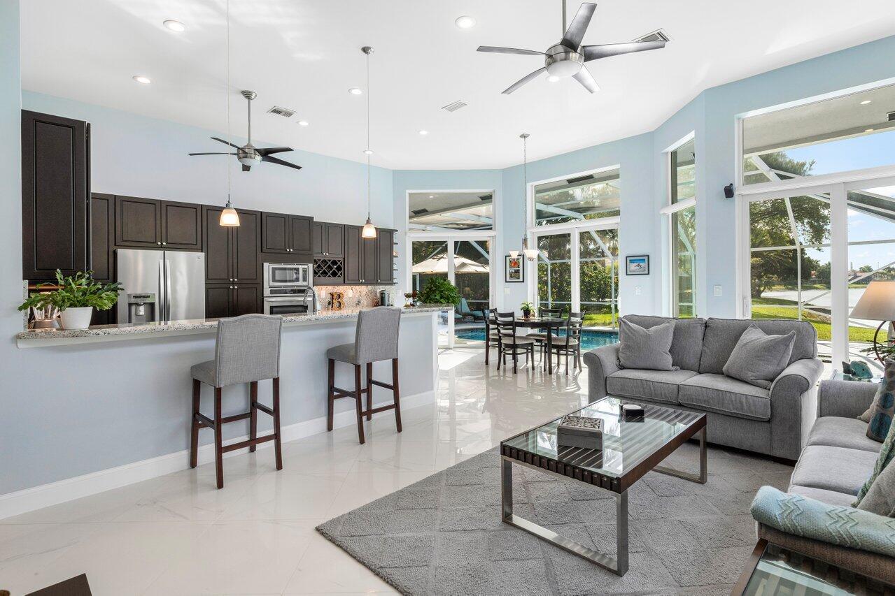 10751 Avenida Santa Ana