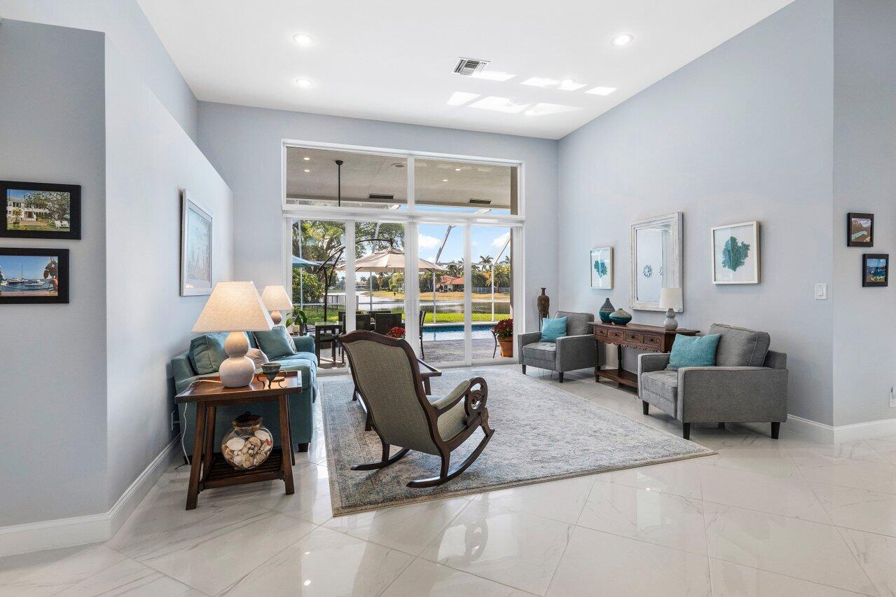 10751 Avenida Santa Ana