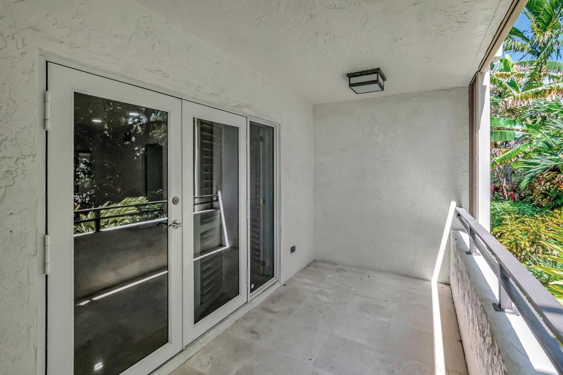 1000 E Camino Real 1a, Boca Raton Unit: 1a