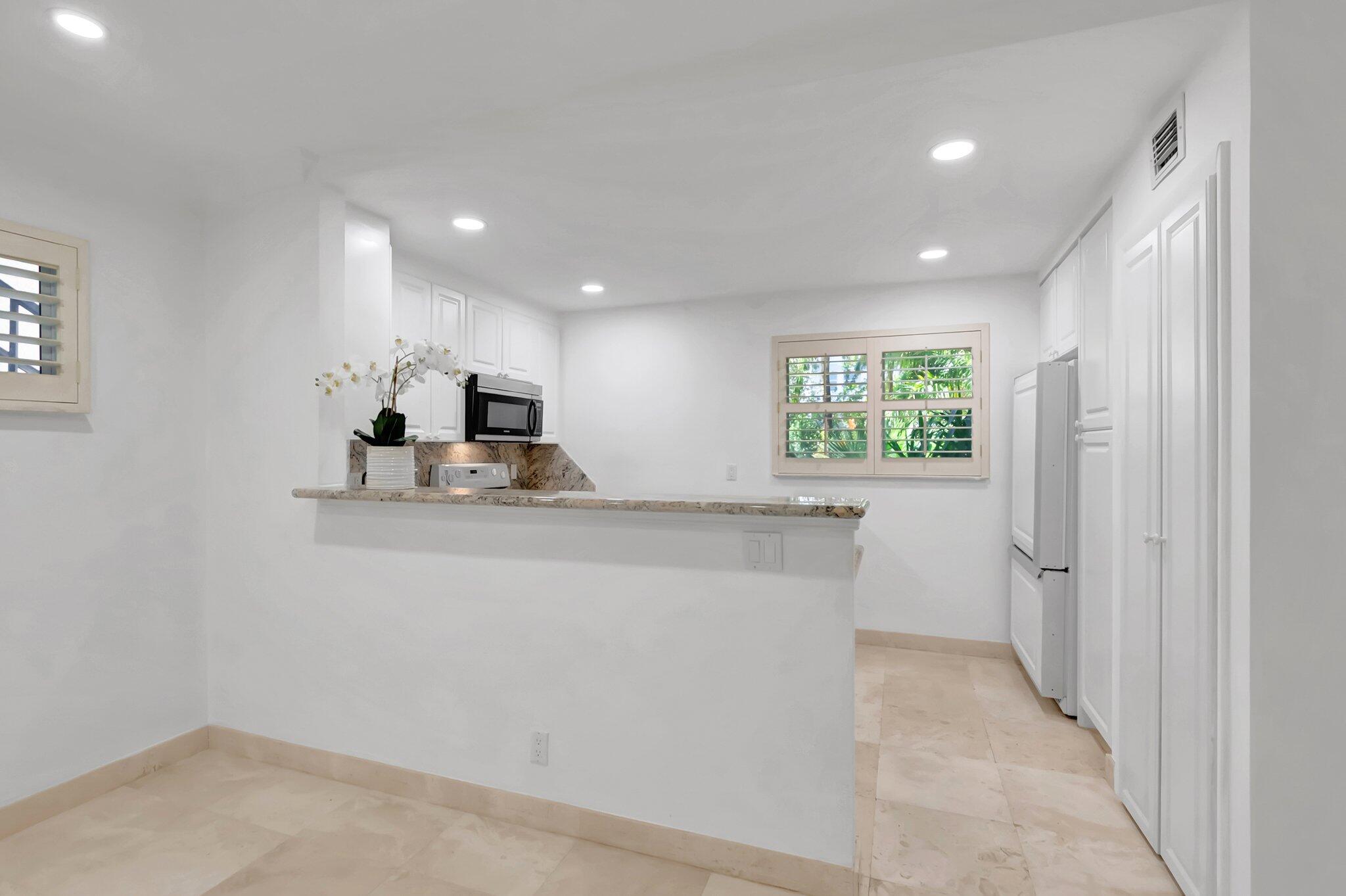 1000 E Camino Real 1a, Boca Raton Unit: 1a