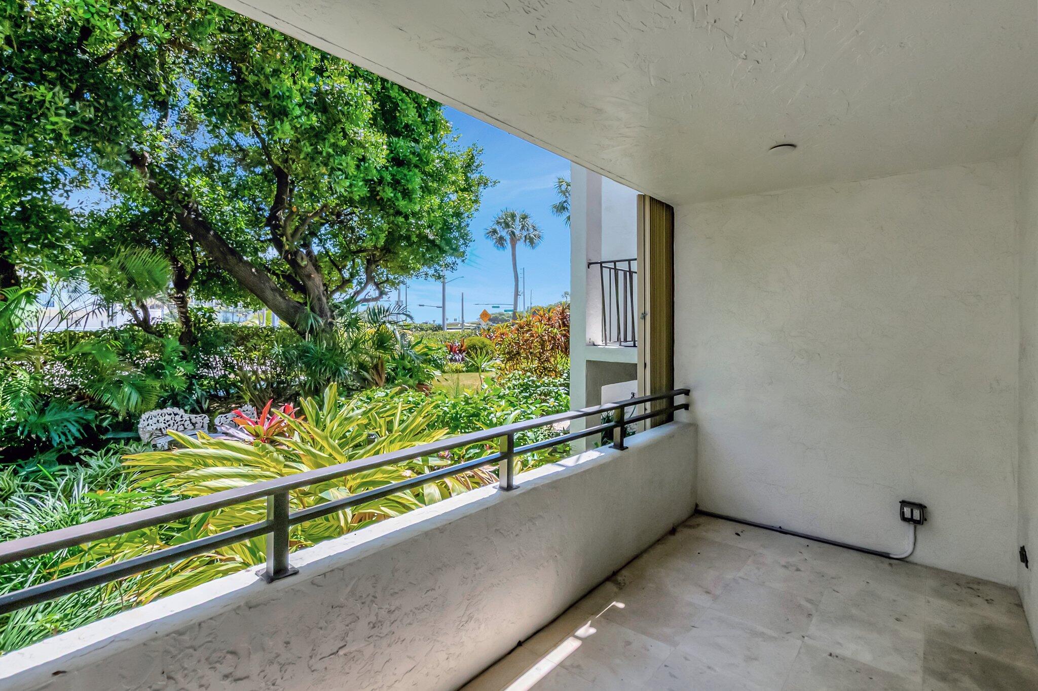 1000 E Camino Real 1a, Boca Raton Unit: 1a