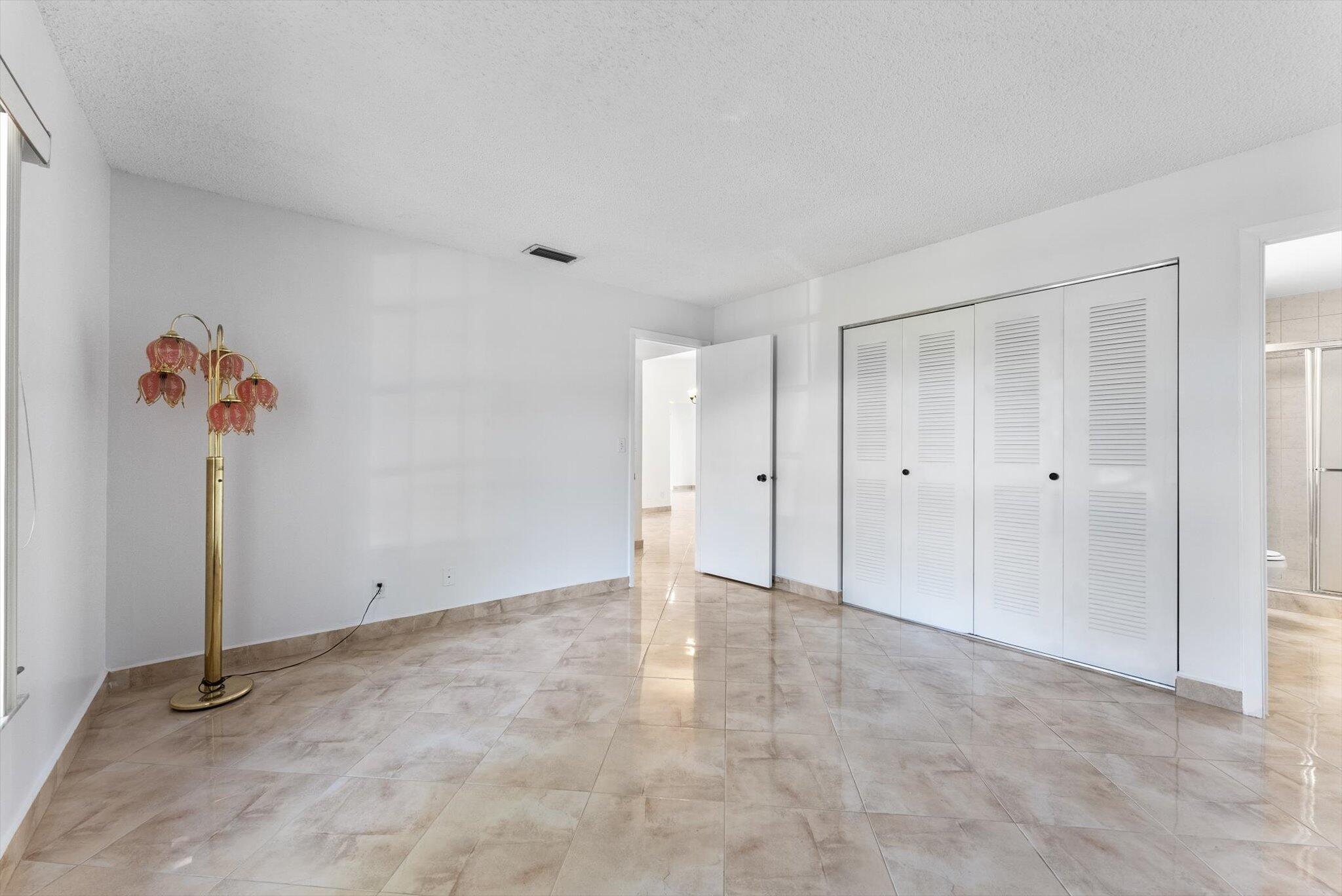 15860 Laurel Oak Circle