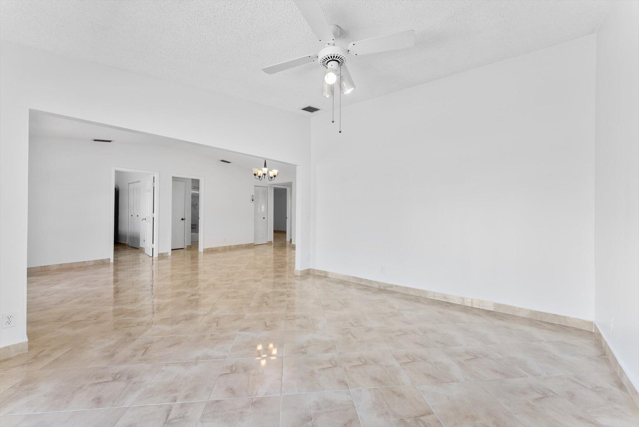 15860 Laurel Oak Circle
