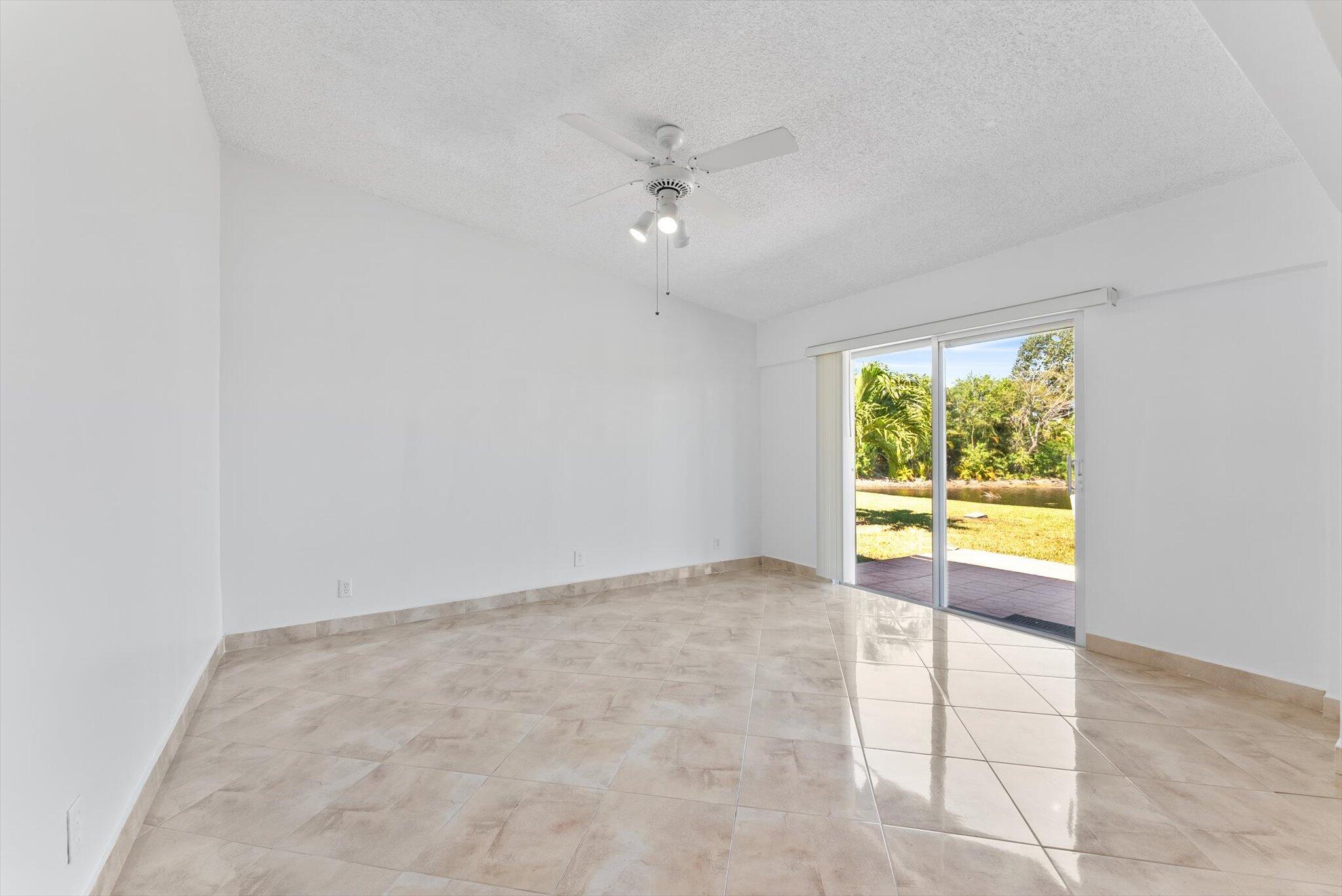 15860 Laurel Oak Circle