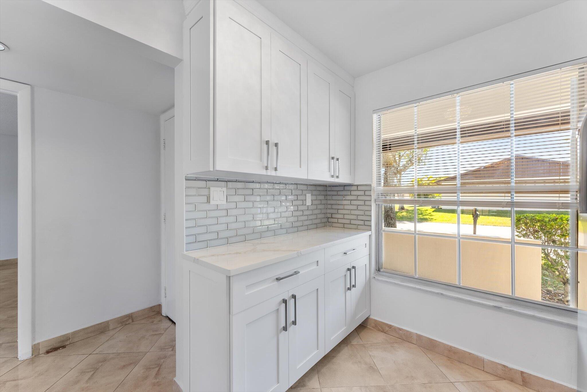 15860 Laurel Oak Circle