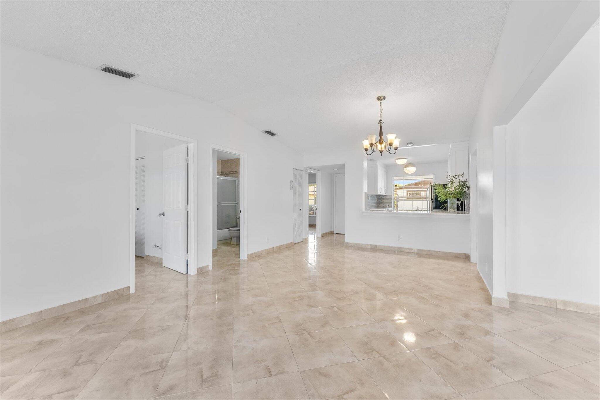 15860 Laurel Oak Circle