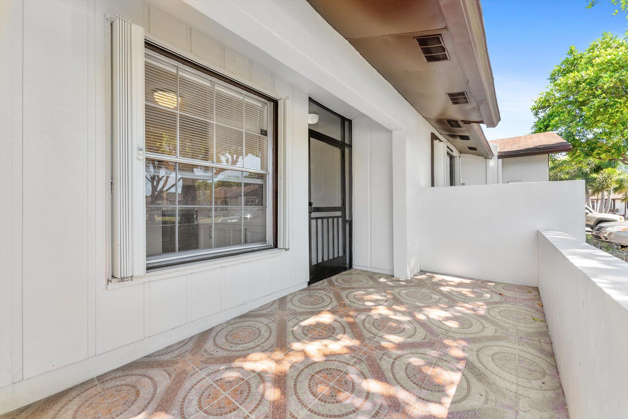 15860 Laurel Oak Circle