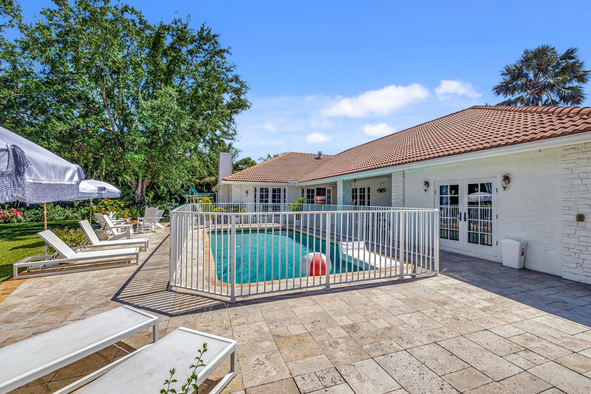 15082 Tall Oak Avenue