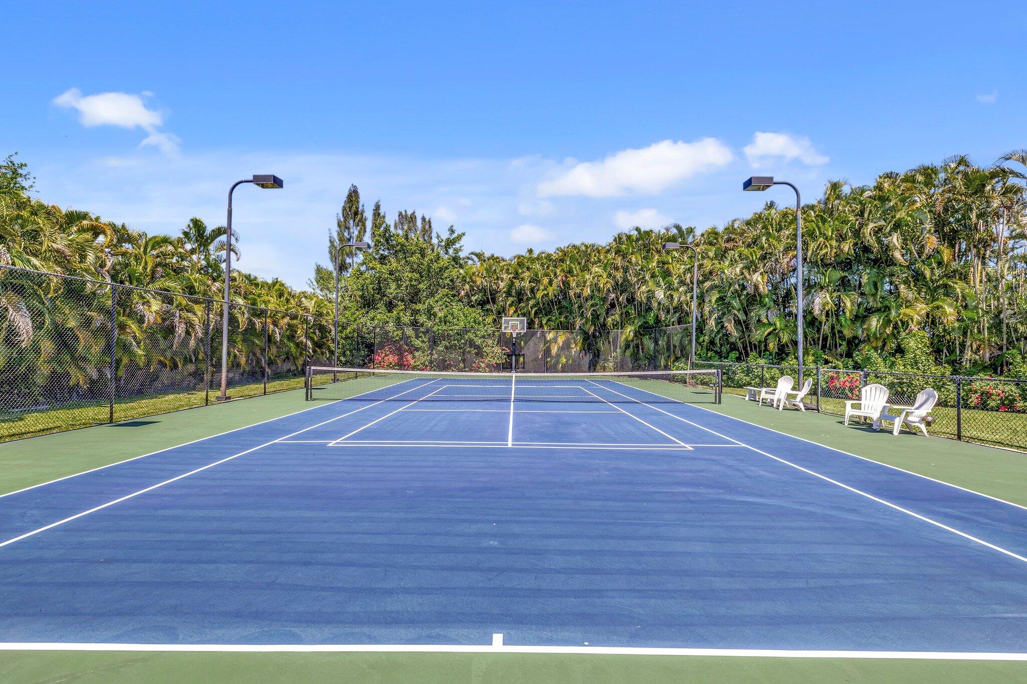 15082 Tall Oak Avenue