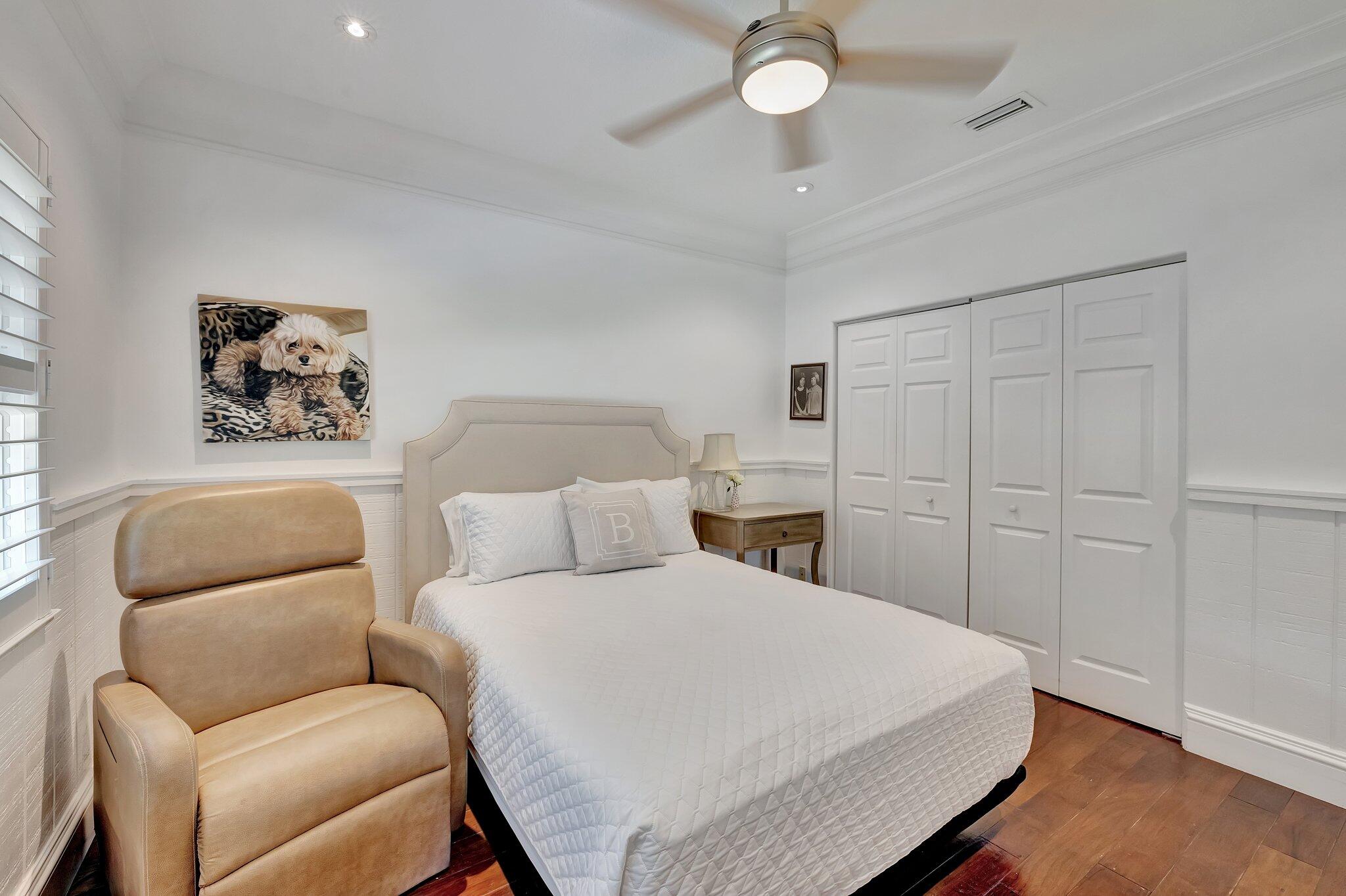 15082 Tall Oak Avenue