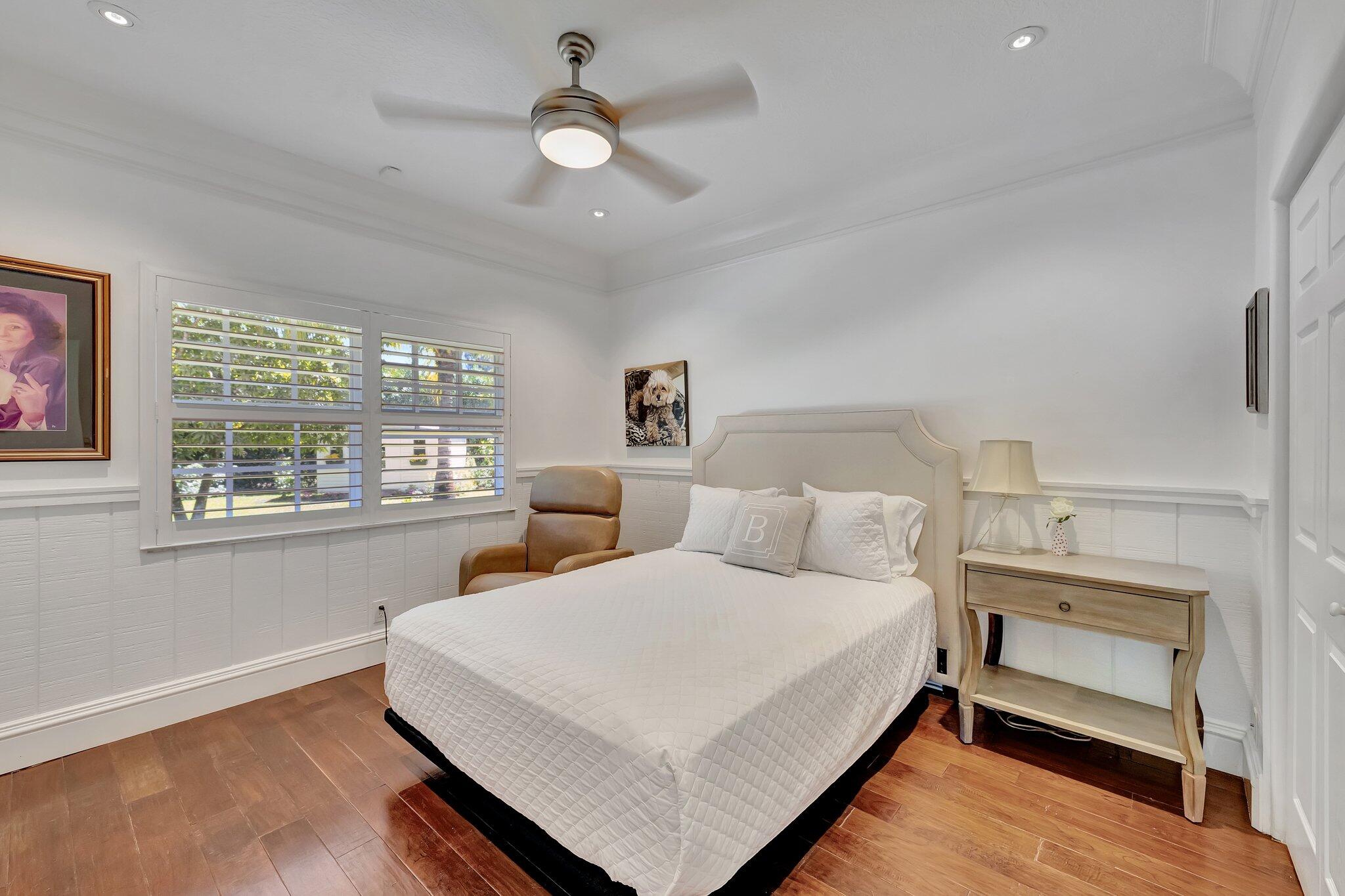 15082 Tall Oak Avenue