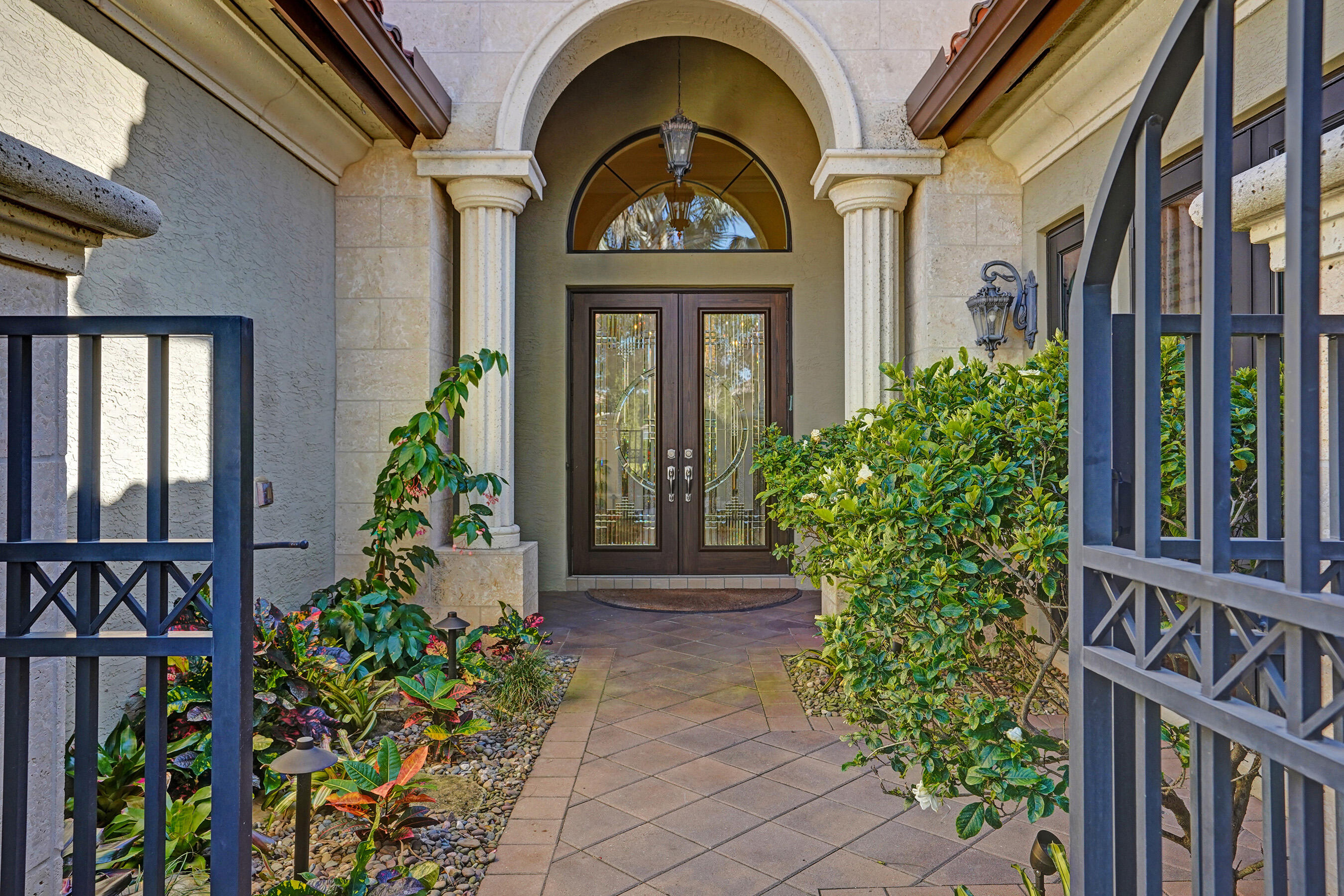 8879 Sydney Harbor Circle