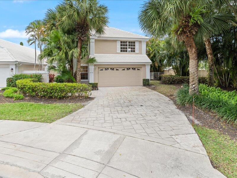 898 Dickens Place