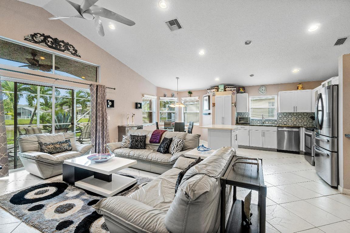 3512 Miramontes Circle, Wellington