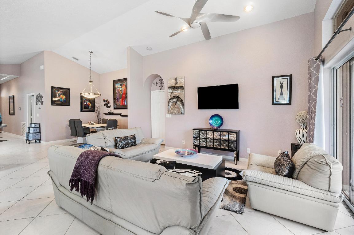 3512 Miramontes Circle, Wellington