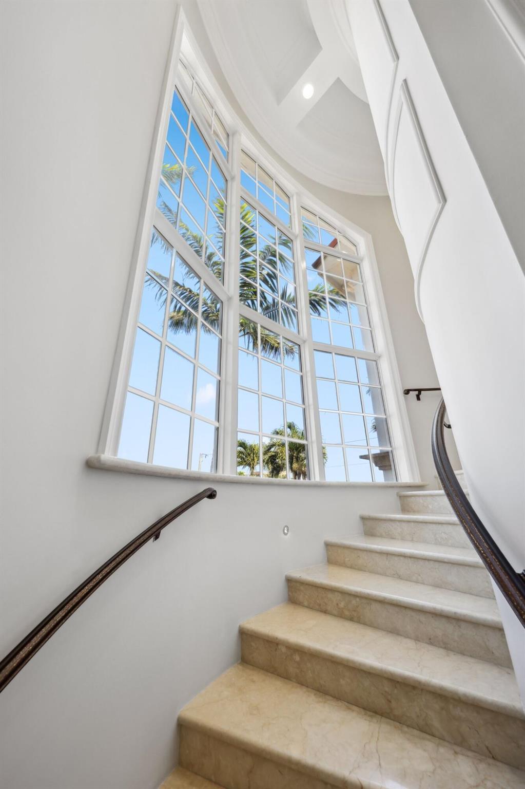 4216 Intracoastal Drive