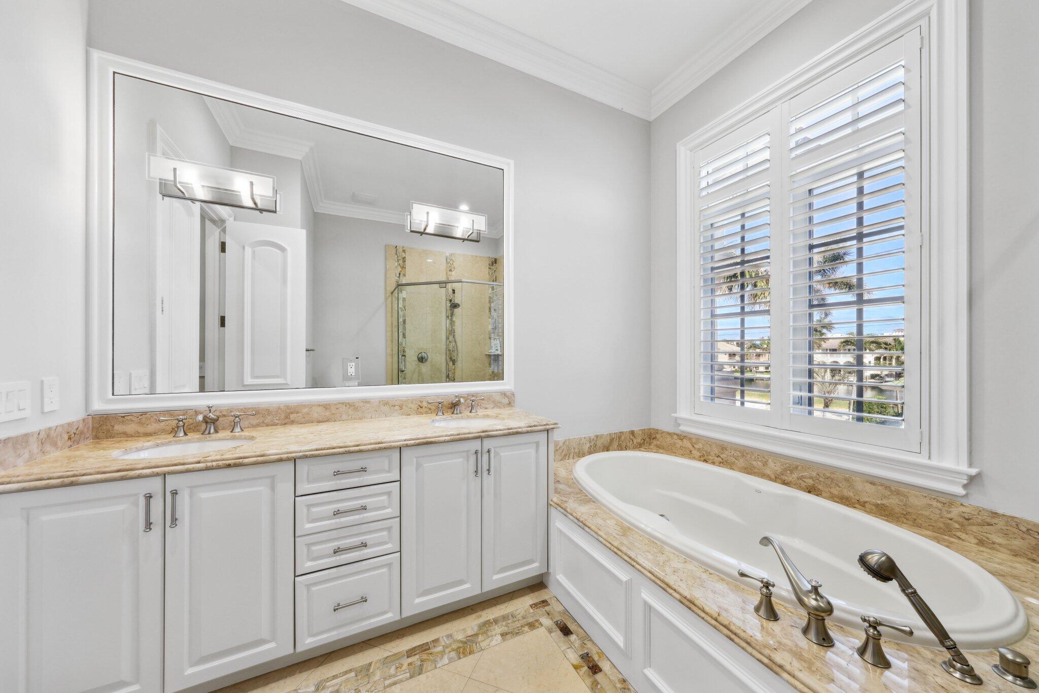 4216 Intracoastal Drive