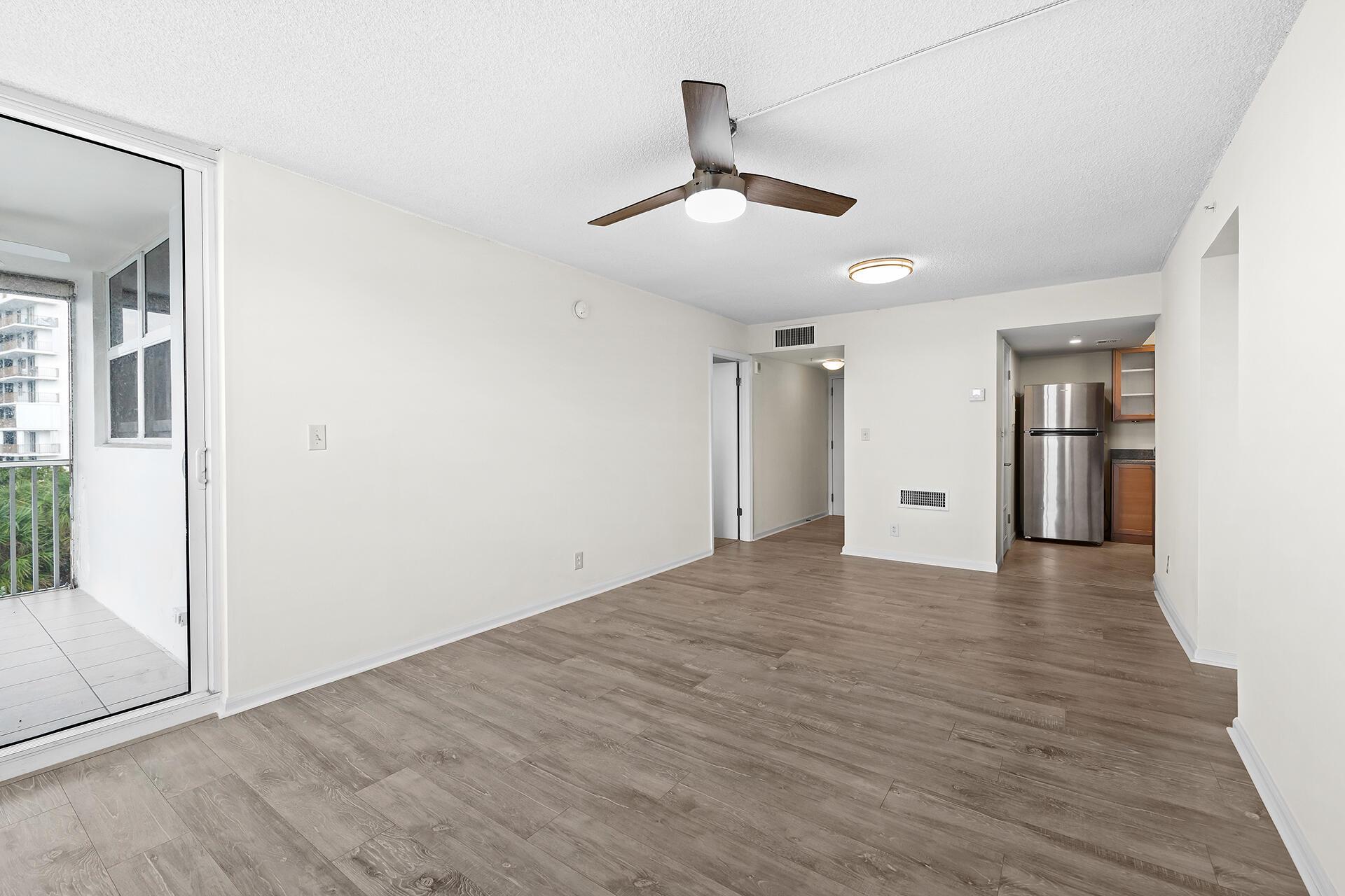 1505 N Riverside Drive 405
