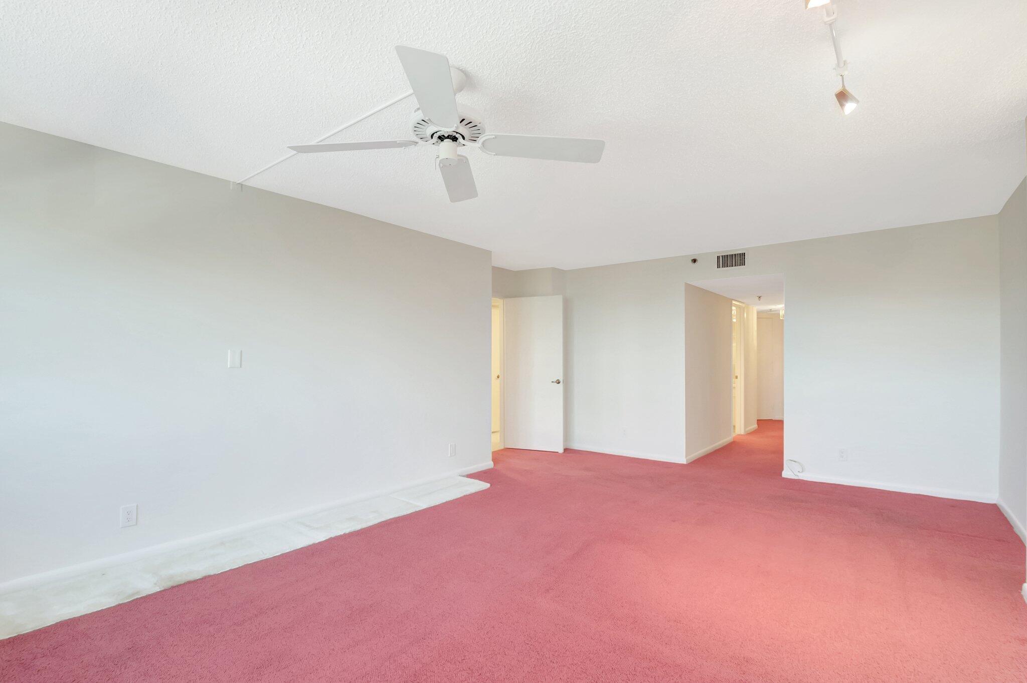 4605 S Ocean Boulevard 4c