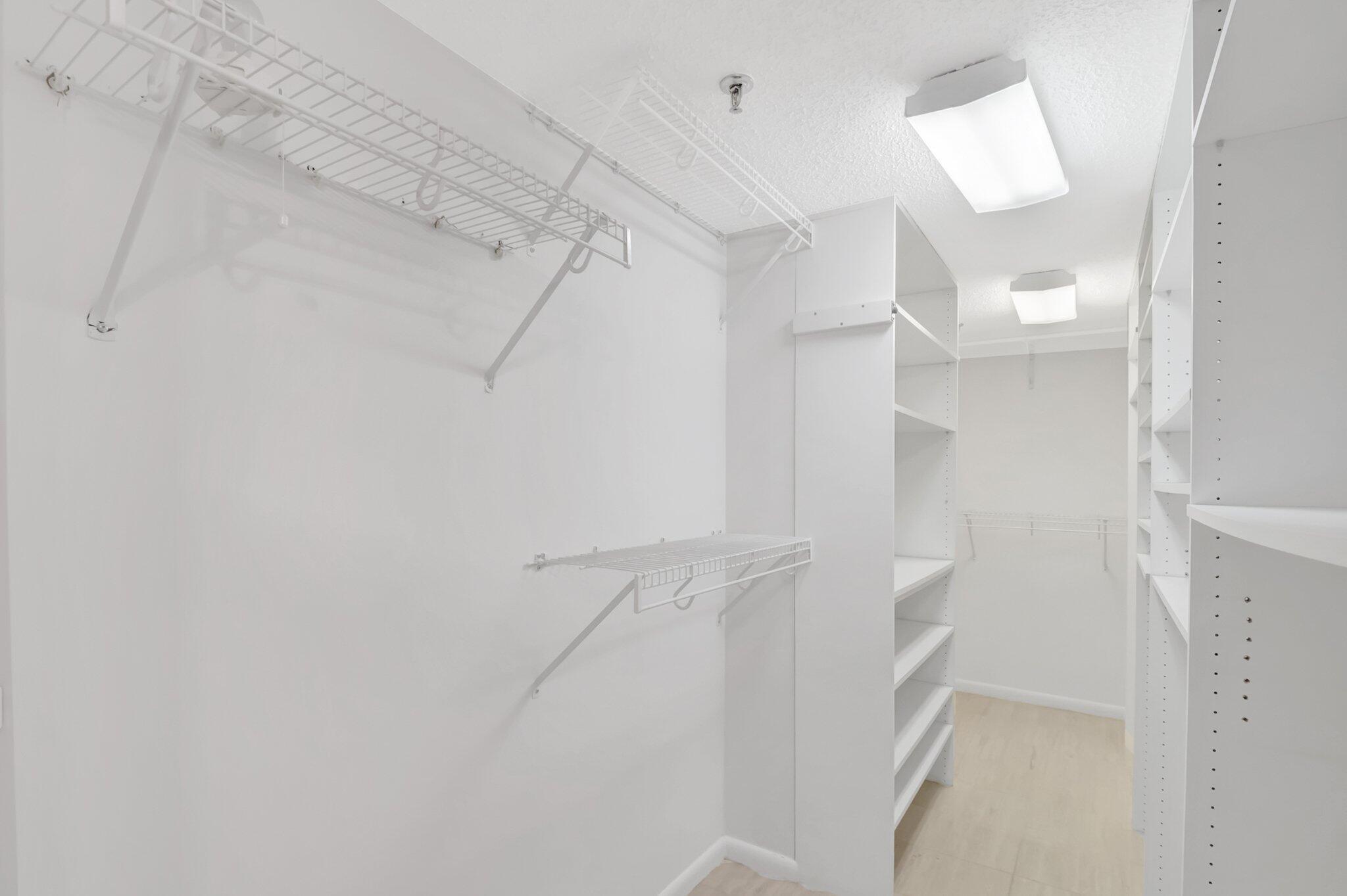 4605 S Ocean Boulevard 4c