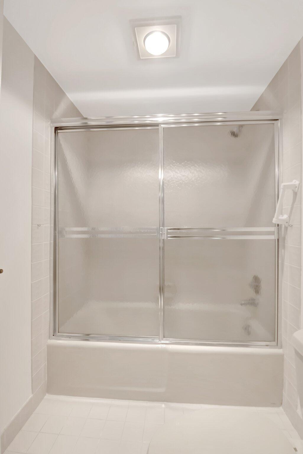 4605 S Ocean Boulevard 4c