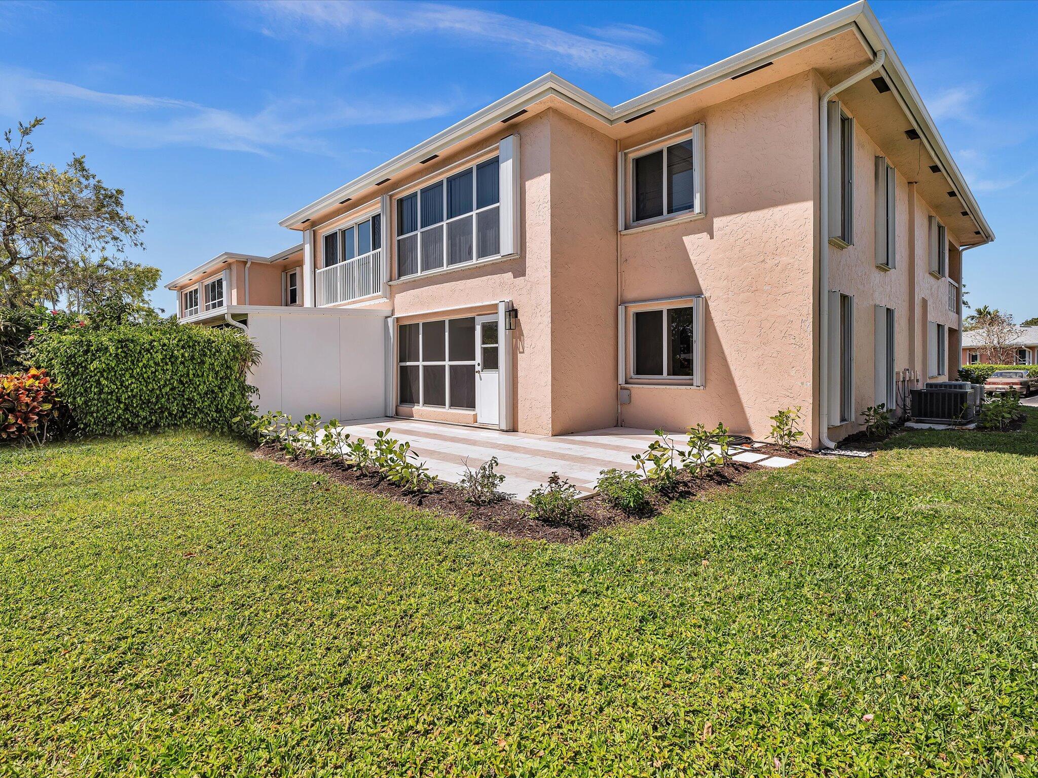 1541 NW 20th Avenue 101