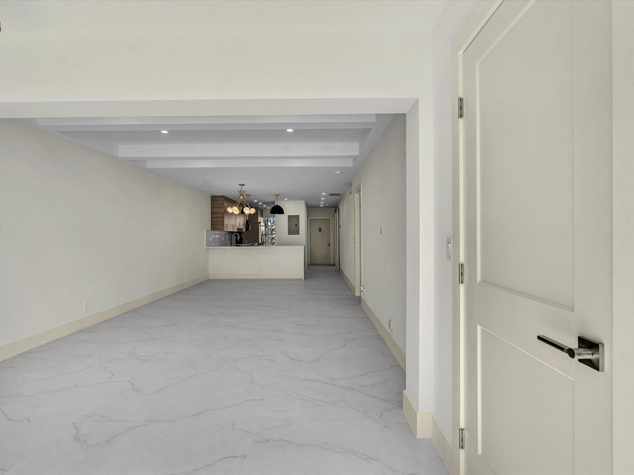 1541 NW 20th Avenue 101