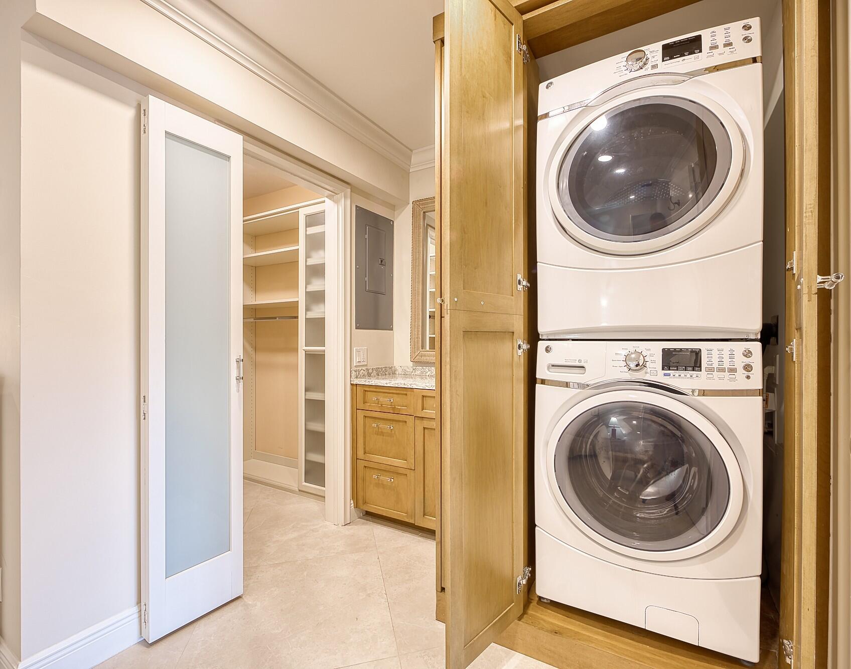 302 Cedar Key Circle