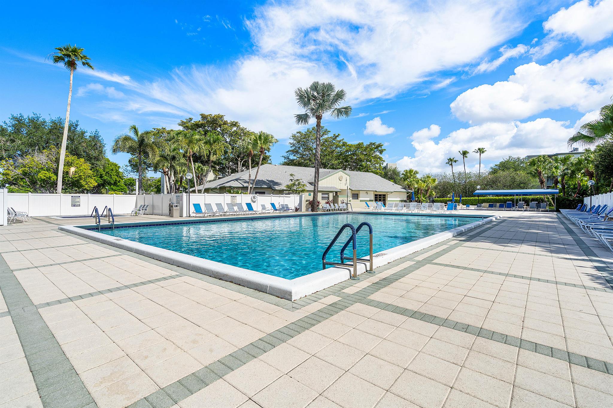 2230 N Cypress Bend Drive 405