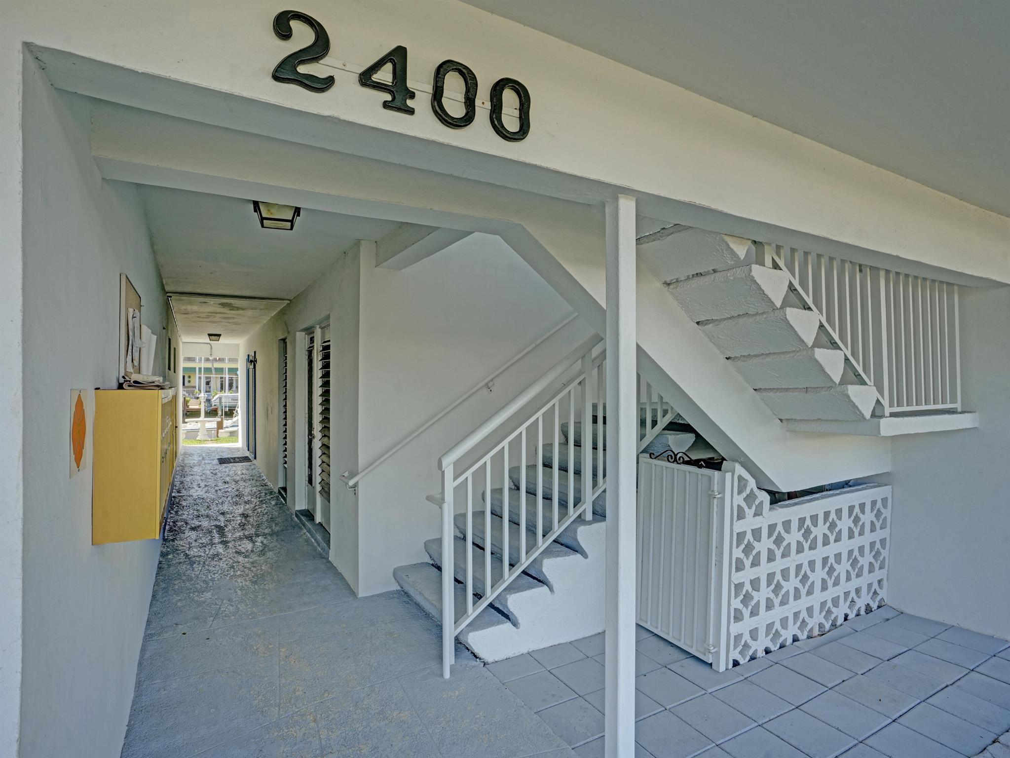 2400 NE 36th Street 11