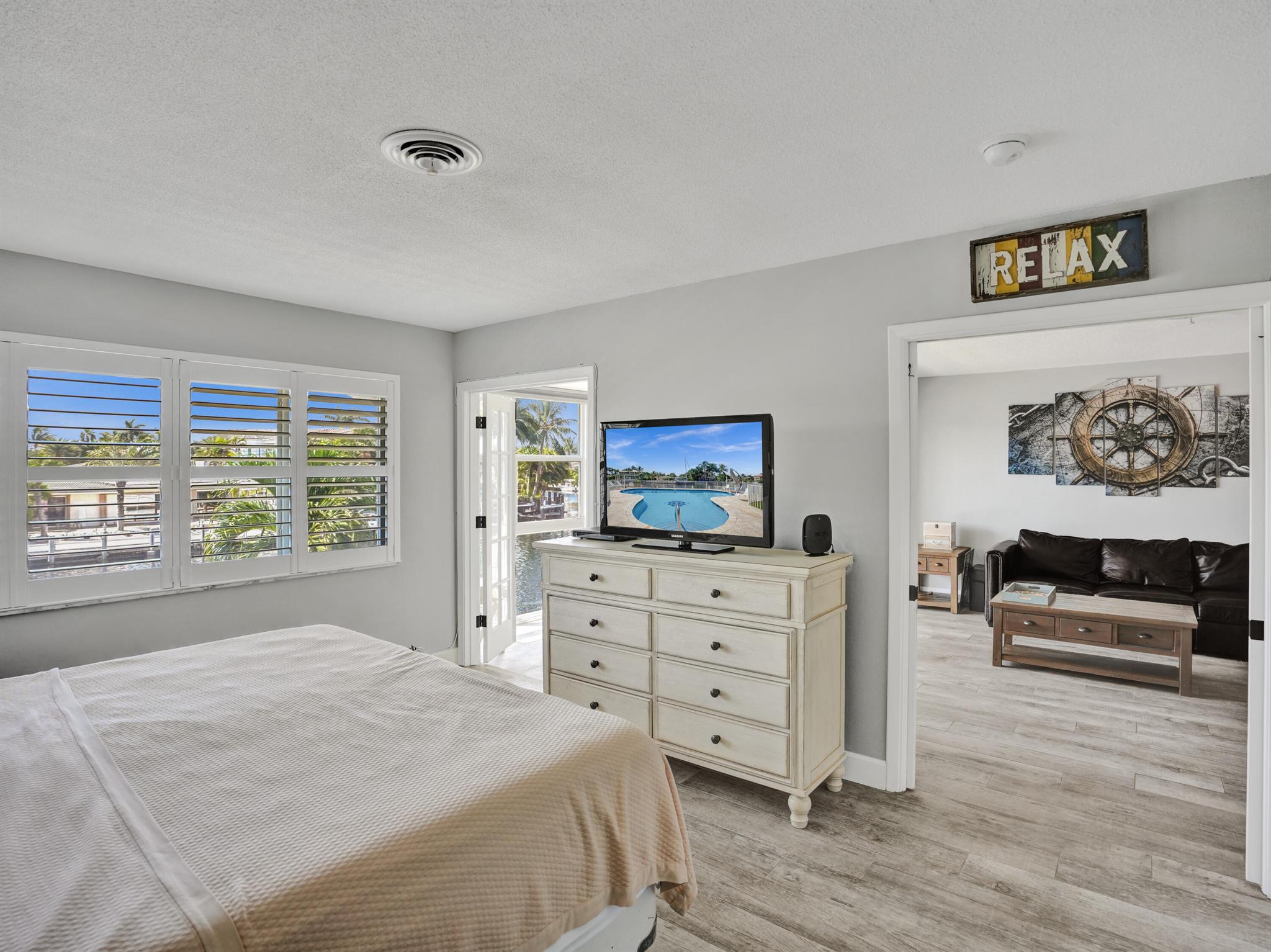 2400 NE 36th Street 11