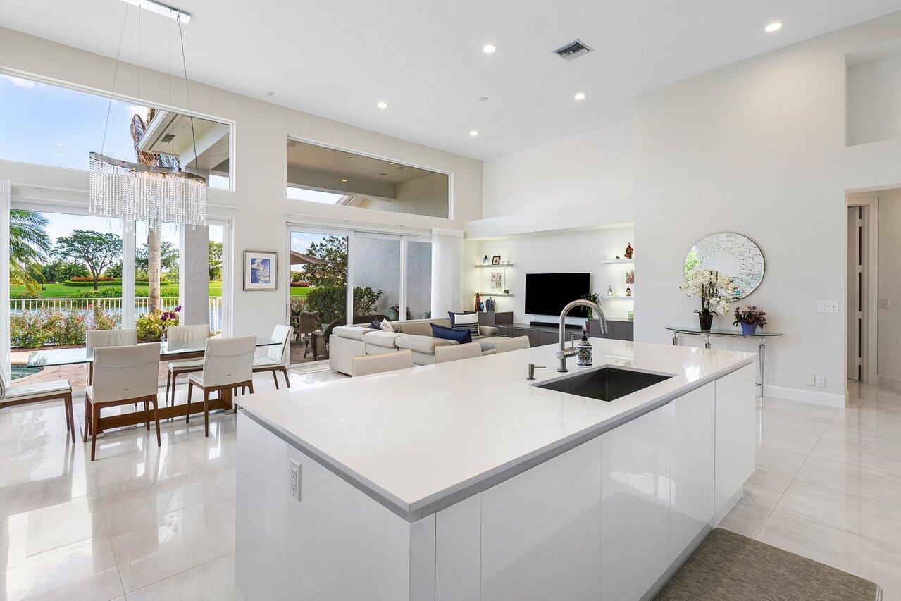 4120 NW Briarcliff Circle