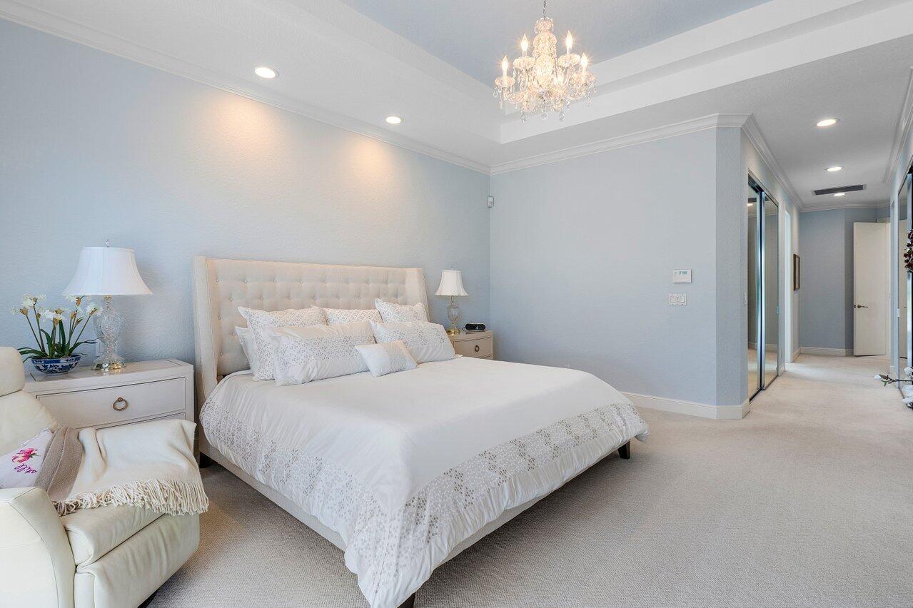 4120 NW Briarcliff Circle