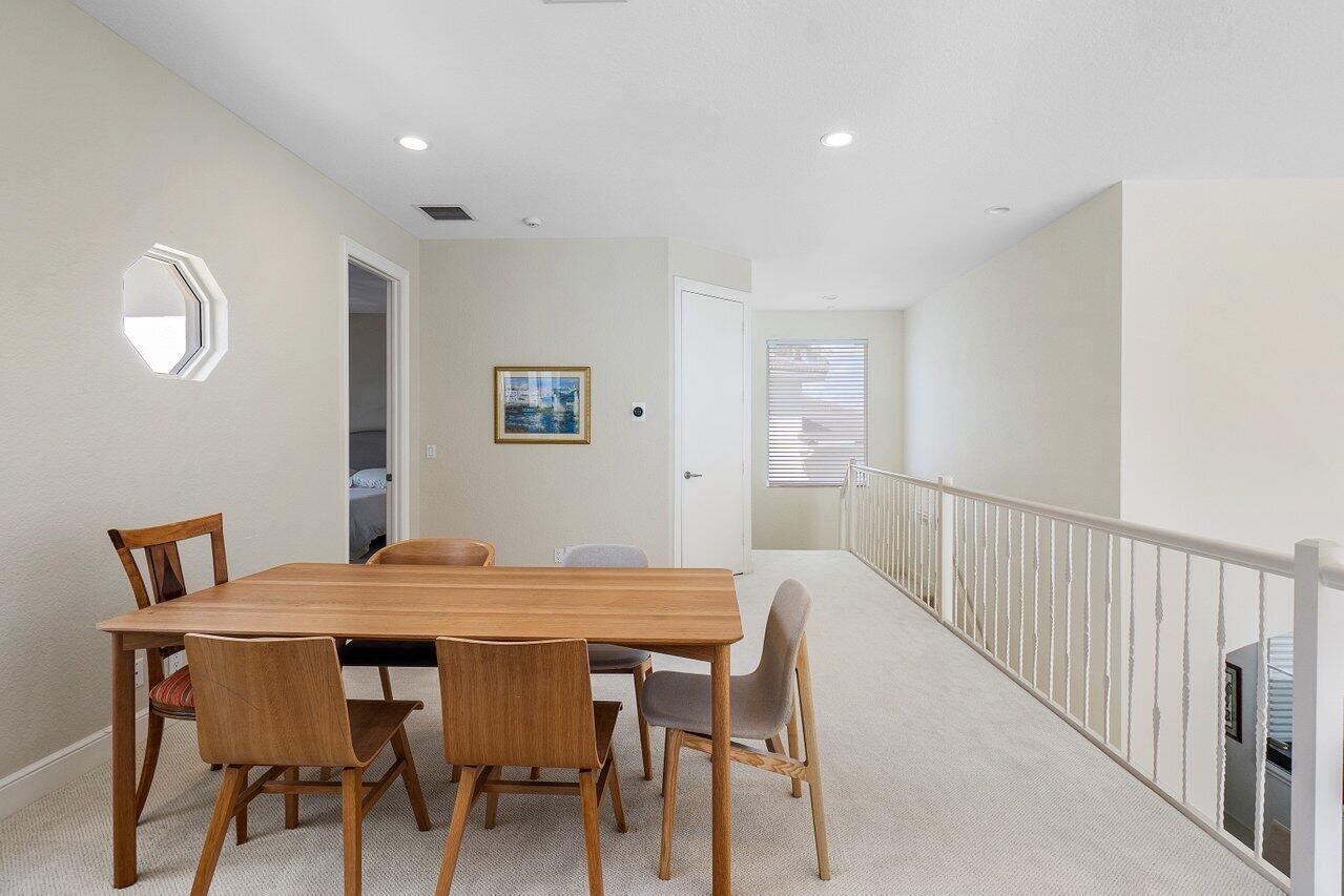 4120 NW Briarcliff Circle