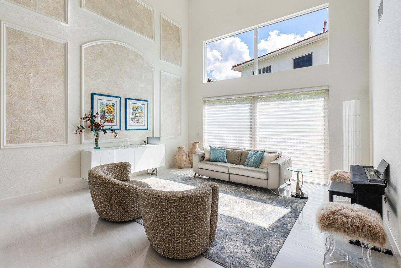 4120 NW Briarcliff Circle