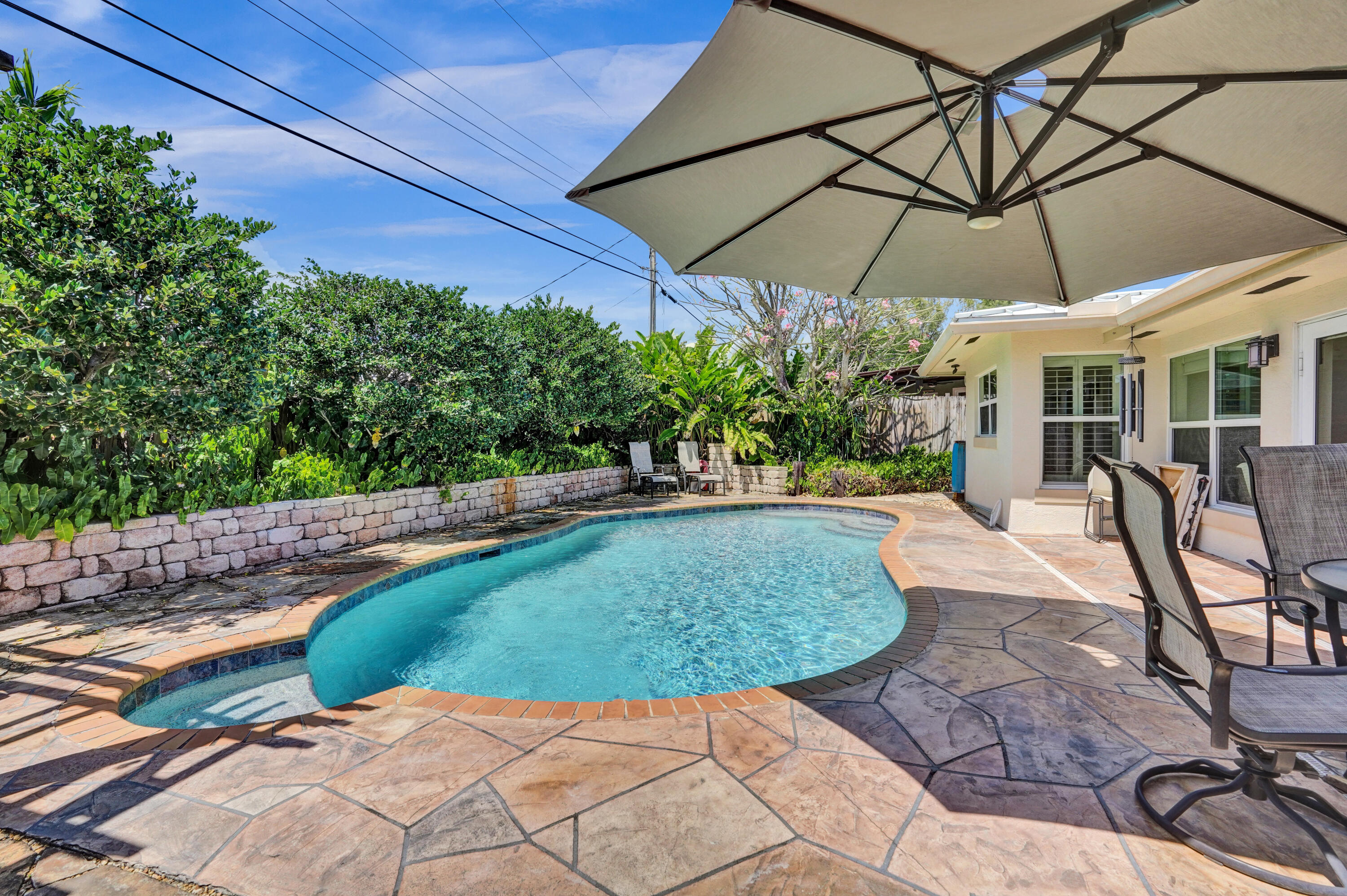 445 SE 17th Terrace, Deerfield Beach