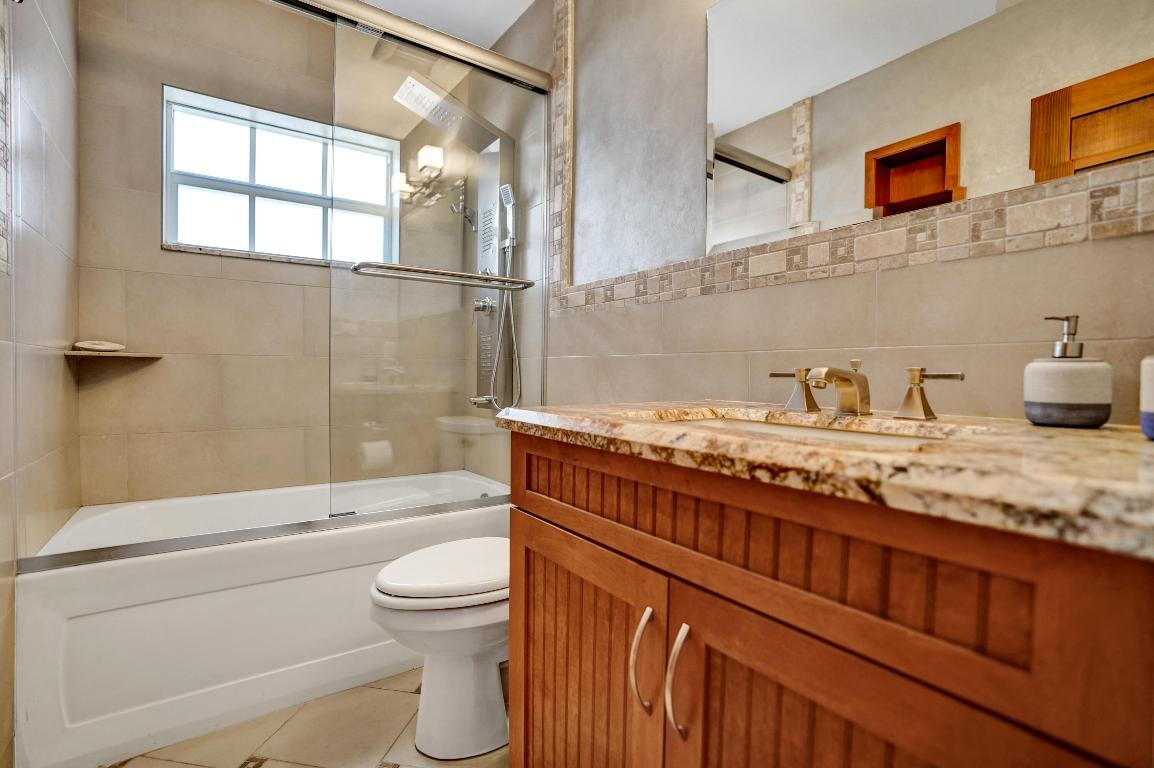 445 SE 17th Terrace, Deerfield Beach