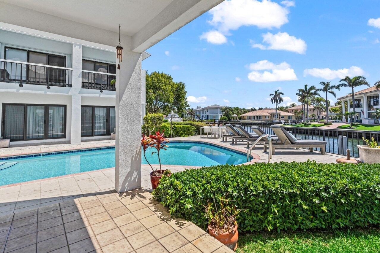 1102 1w Drive 1w