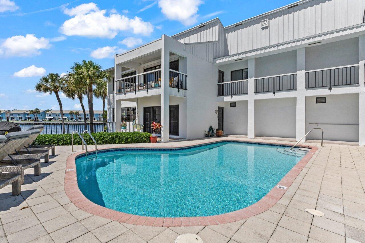 1102 1w Drive 1w