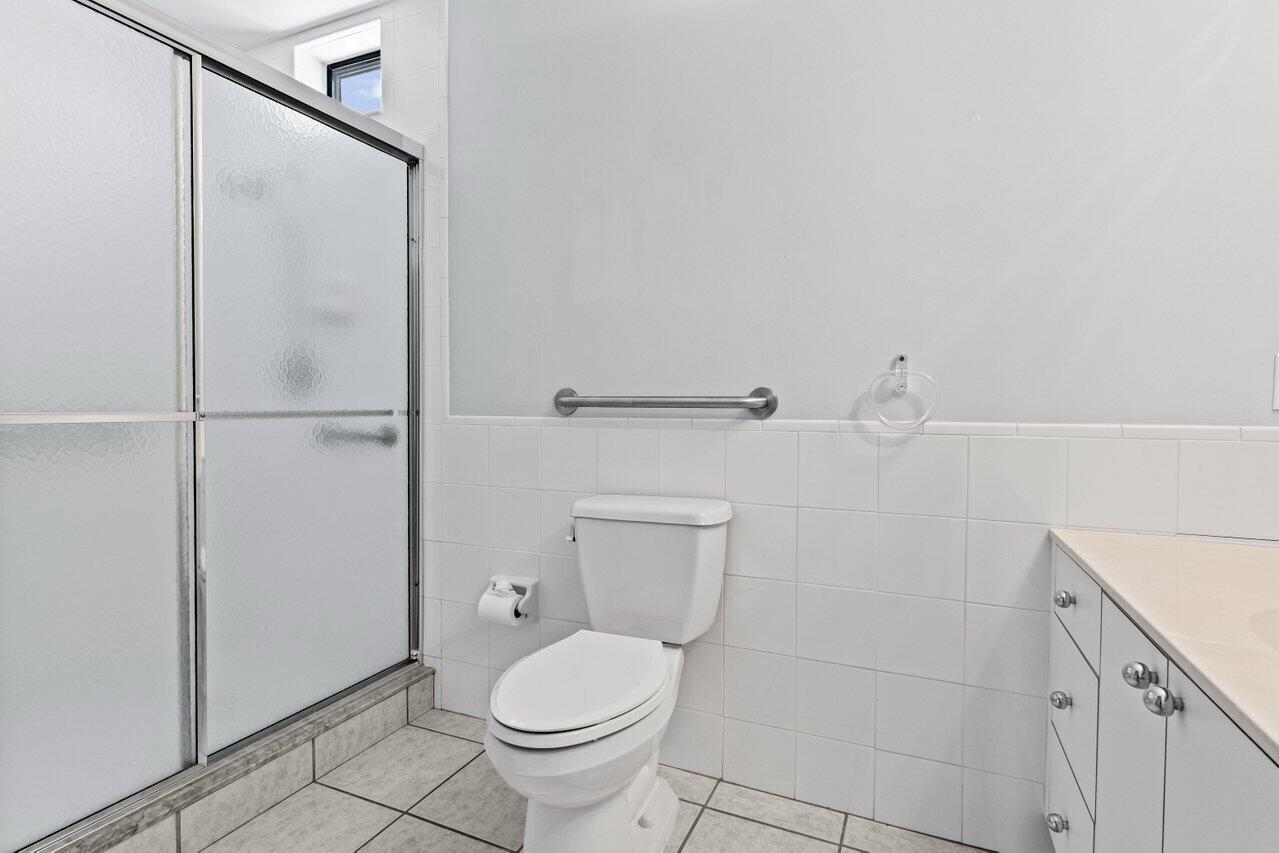 1102 1w Drive 1w