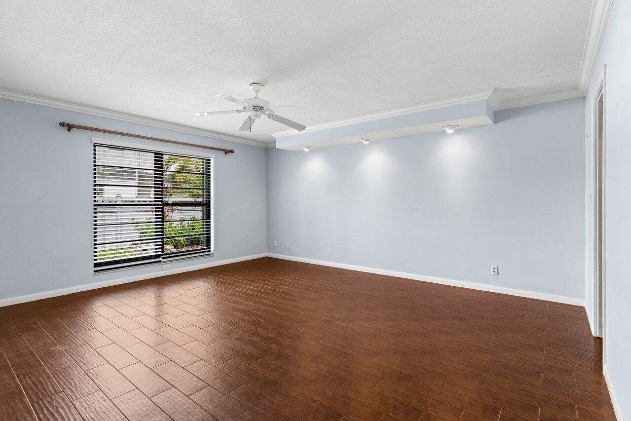 1102 1w Drive 1w