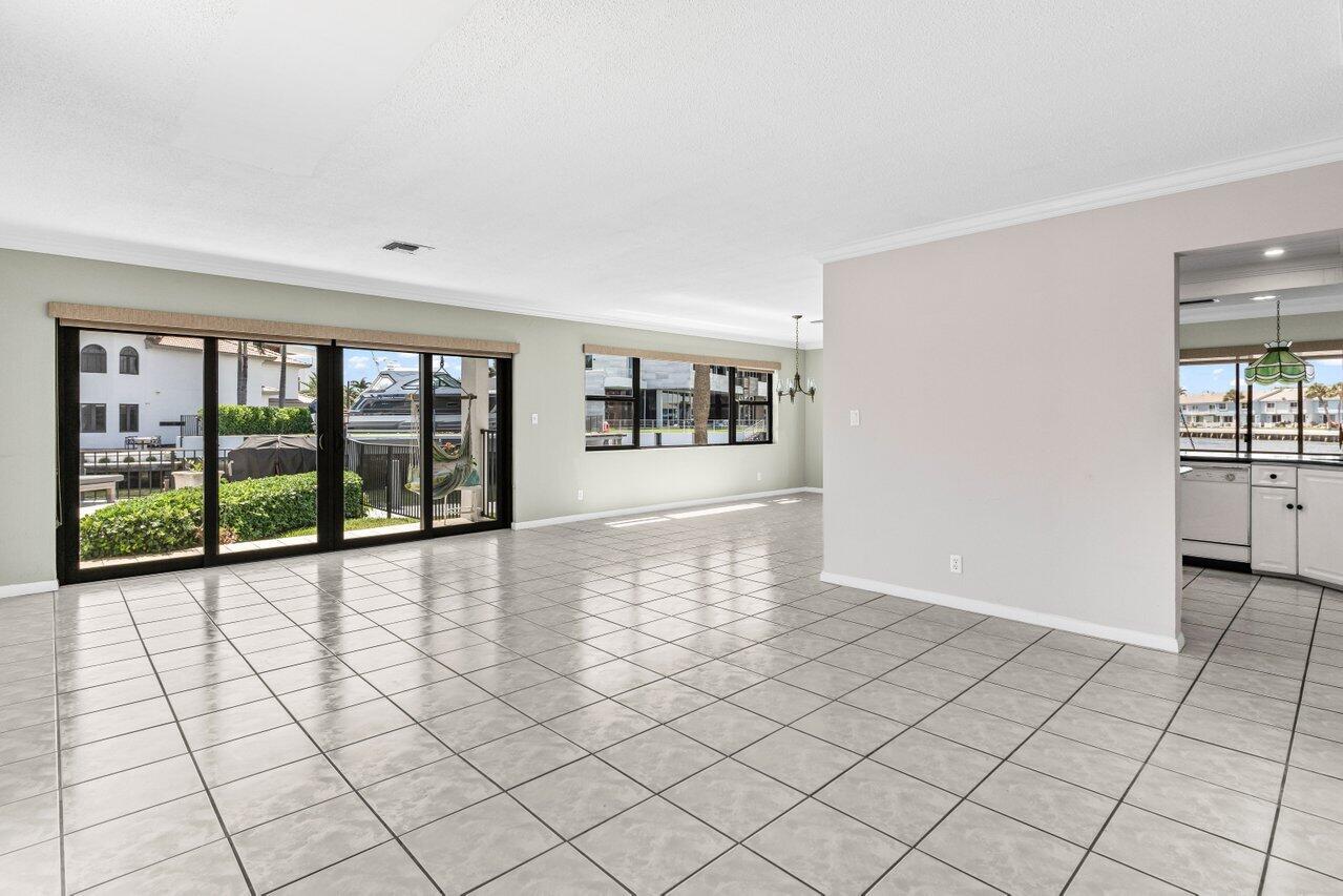 1102 1w Drive 1w