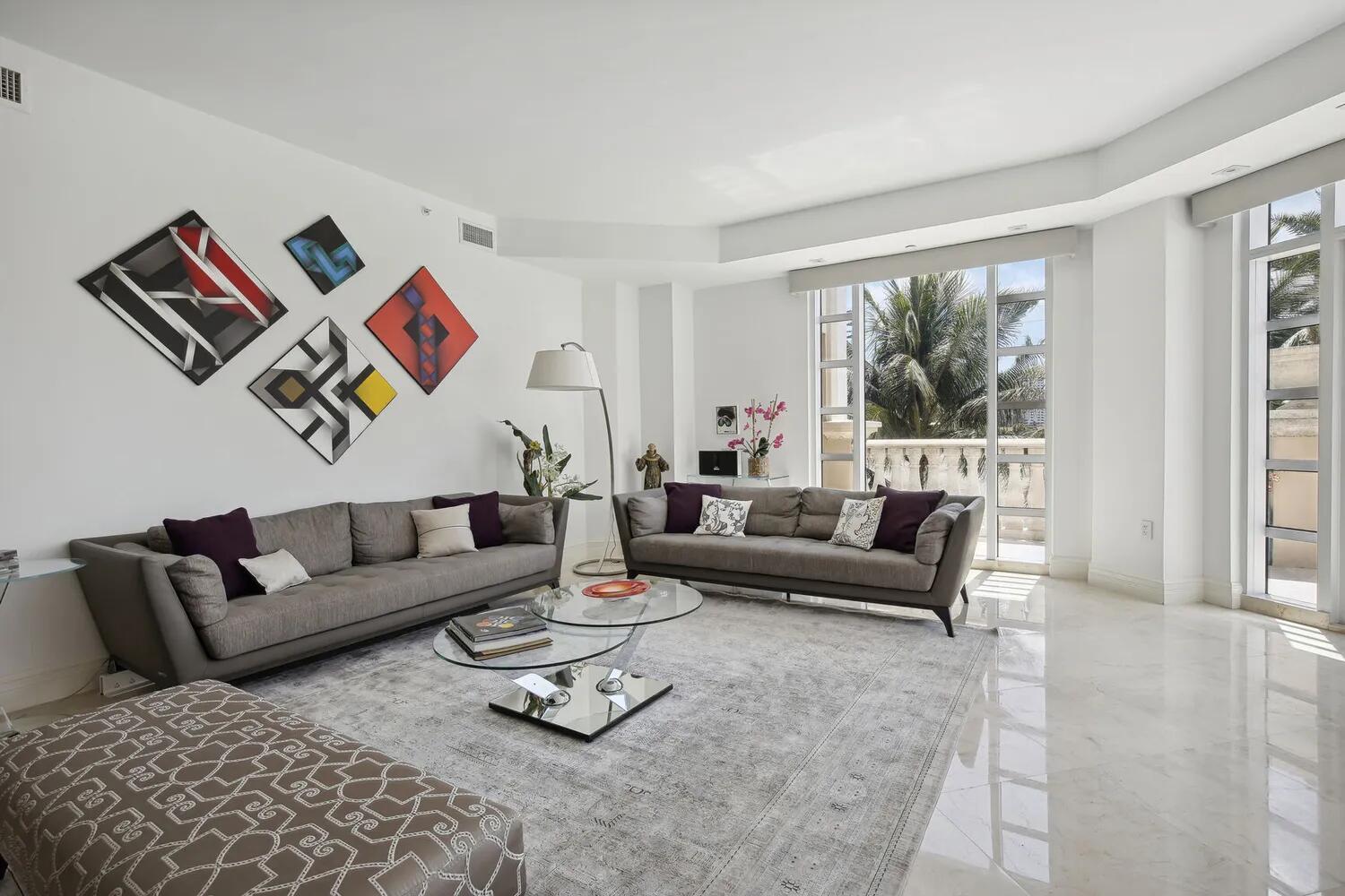 1 N Ocean Boulevard 201