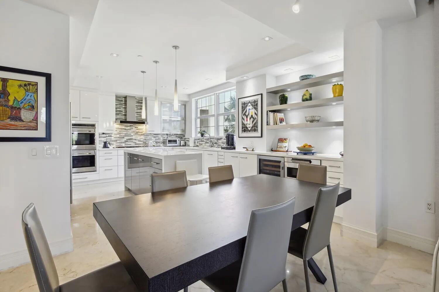 1 N Ocean Boulevard 201