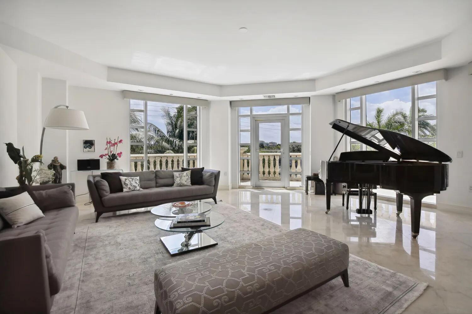 1 N Ocean Boulevard 201