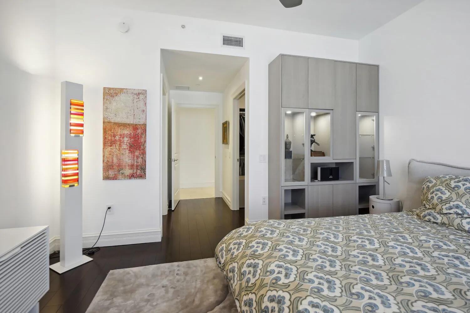 1 N Ocean Boulevard 201