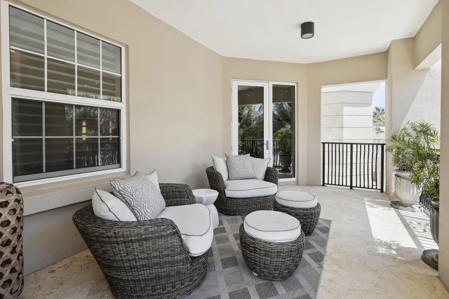 1 N Ocean Boulevard 201